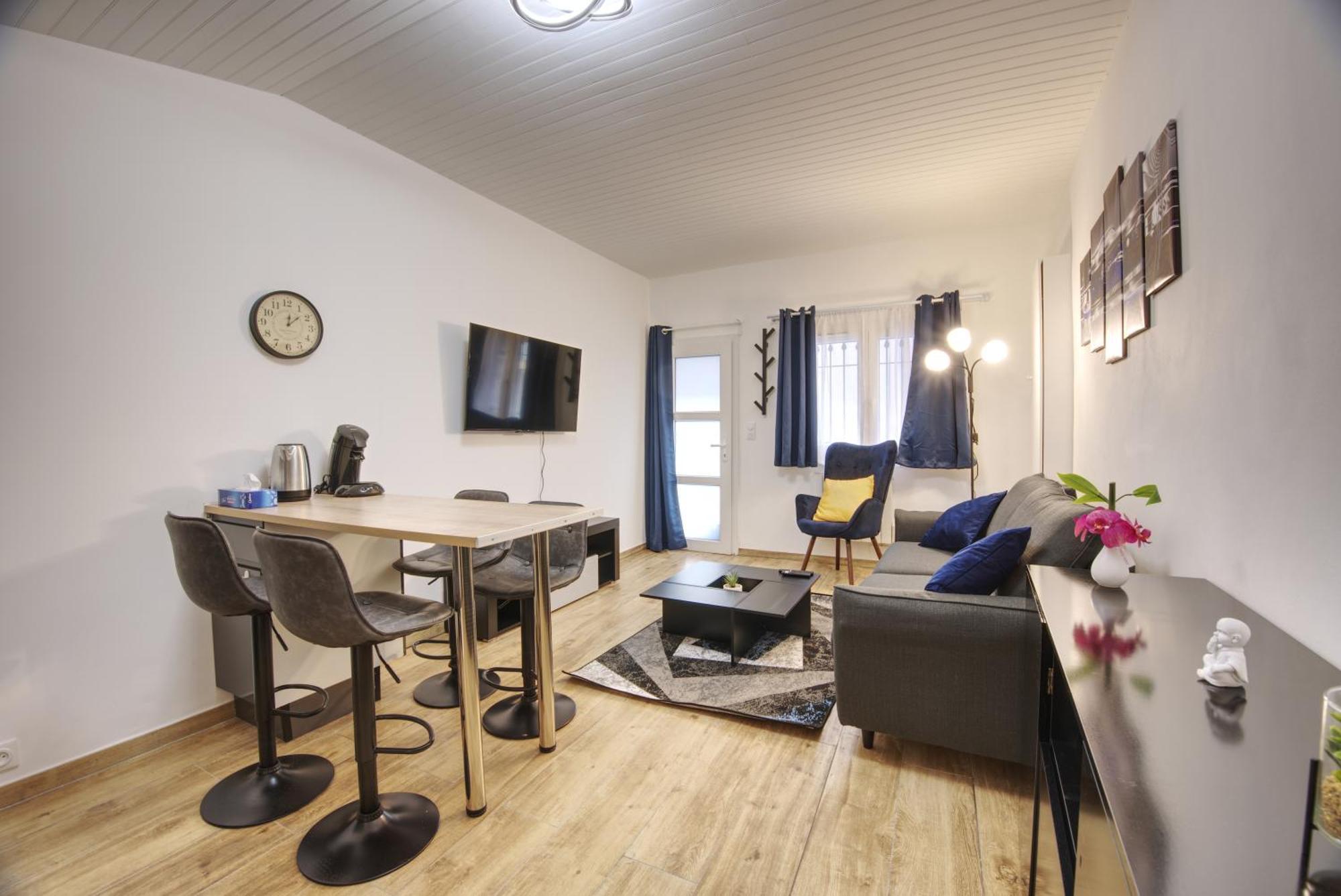 Cosy Centre-ville Apartment *